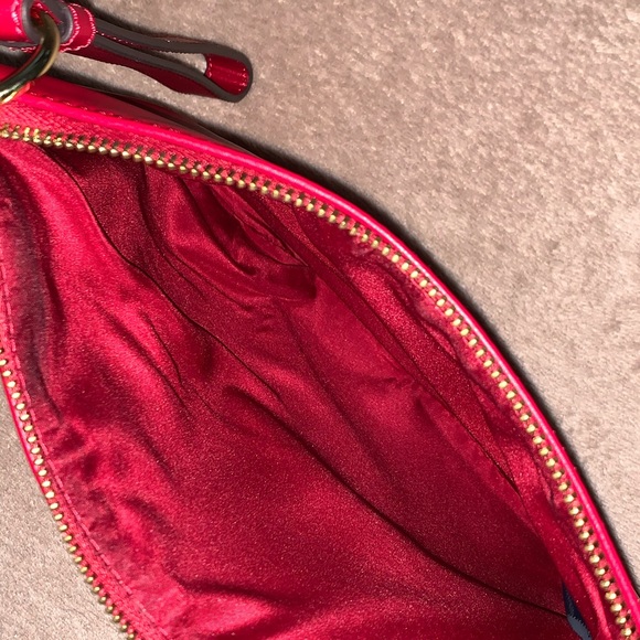 ANNE AK KLEIN Red Leather wristlet - Picture 2 of 5